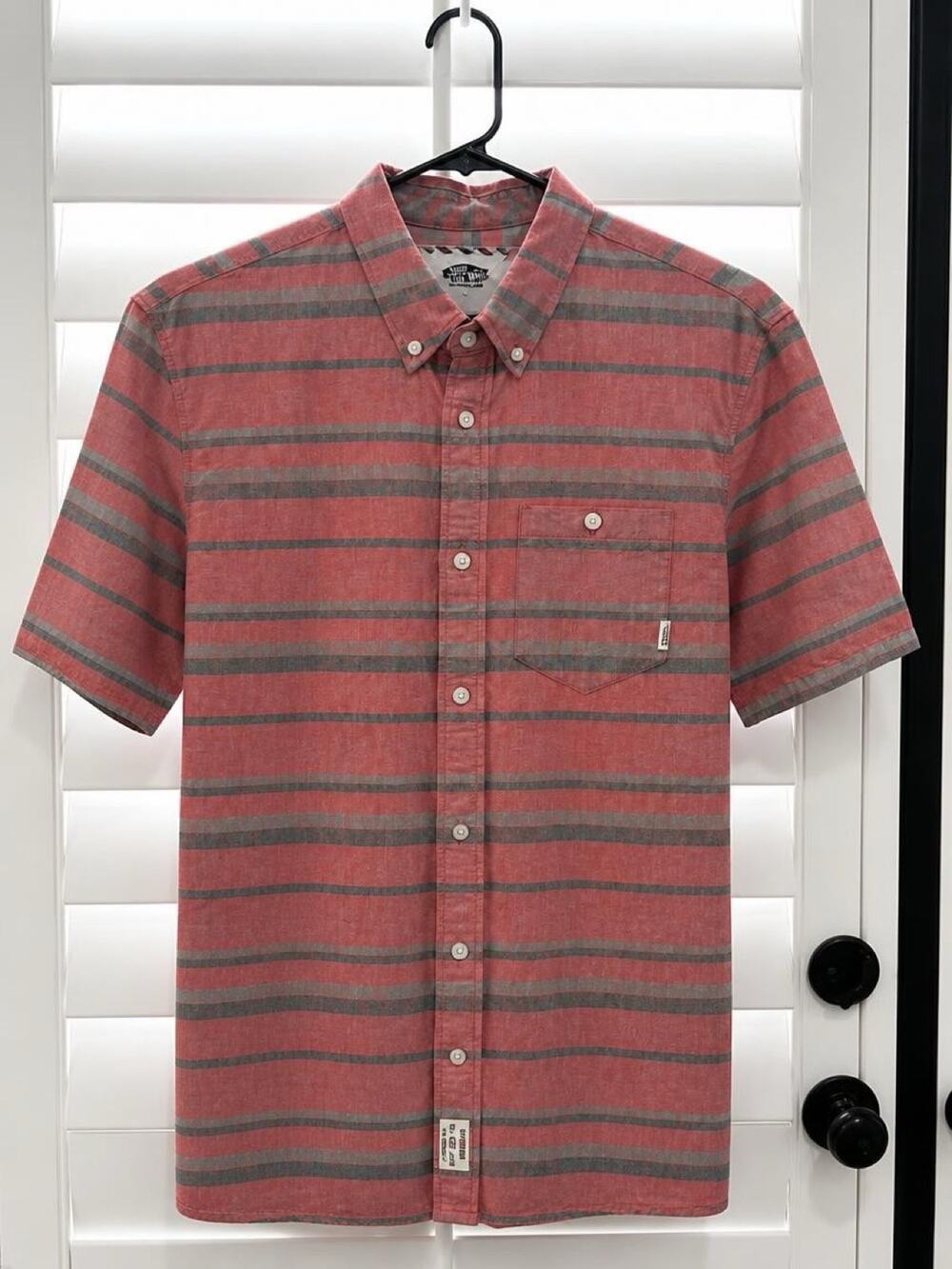 button-up shirt, Vans Off the Wall striped casual shirt size M Mens